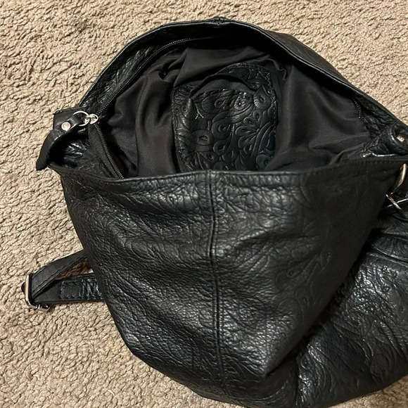 Florence Leather Made in Italy Black Tooled Crossbody Shoulder/Crossbody Bag Zip - Picture 5 of 11